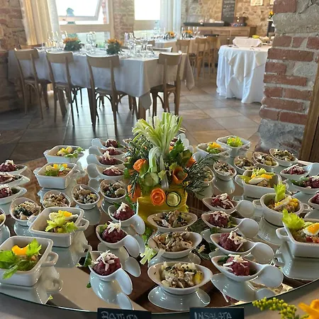 农家乐 卡希纳尼欧农家乐 *